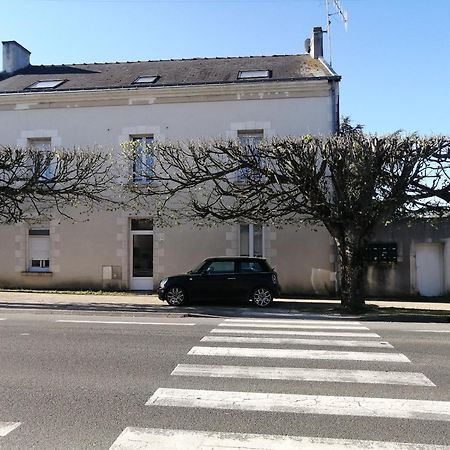 Appartement Climatise Avec Parking Prive A Doue La Fontaine מראה חיצוני תמונה
