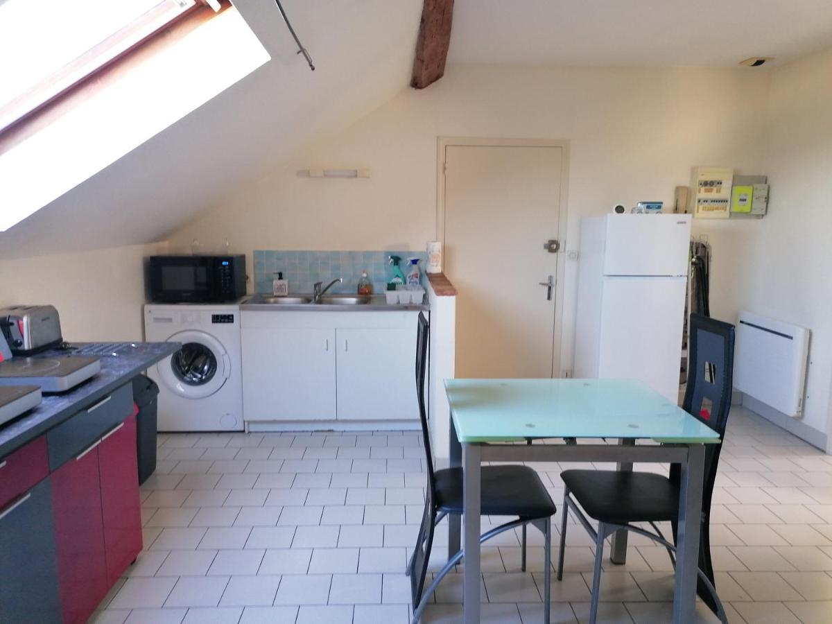 Appartement Climatise Avec Parking Prive A Doue La Fontaine מראה חיצוני תמונה